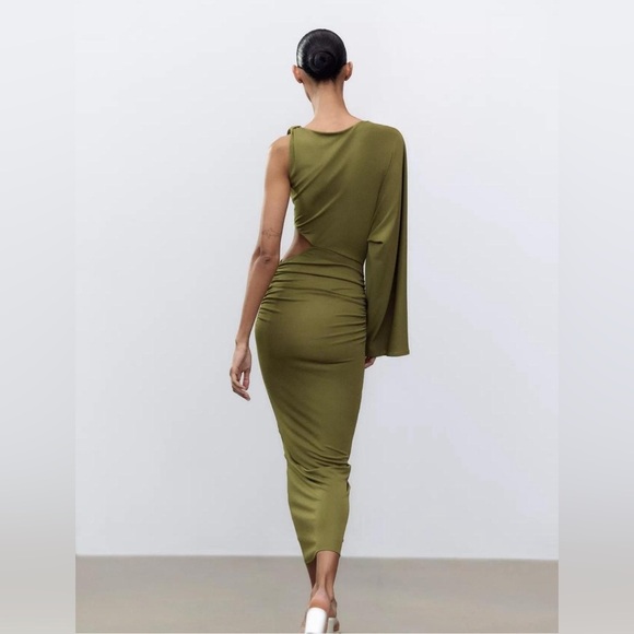 🔥🔥Zara cut out midi dress - Picture 6 of 11